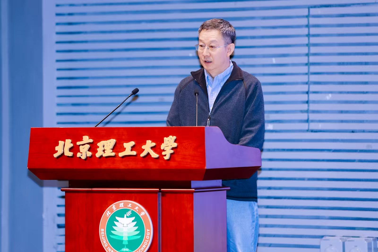 徐星.jpg